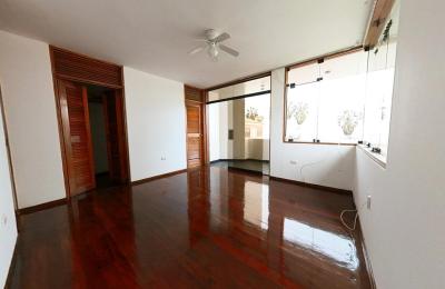 ALQUILER DE LINDA CASA DE 3 PISOS EN PIMENTEL